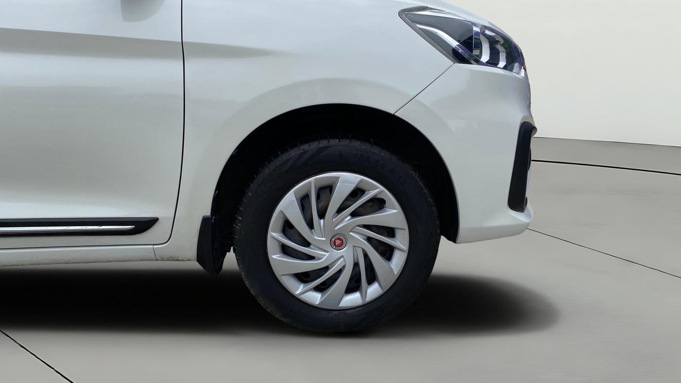 2022 Maruti Ertiga VXI SHVS, CNG, Manual, 84,549 km, Right Front Wheel