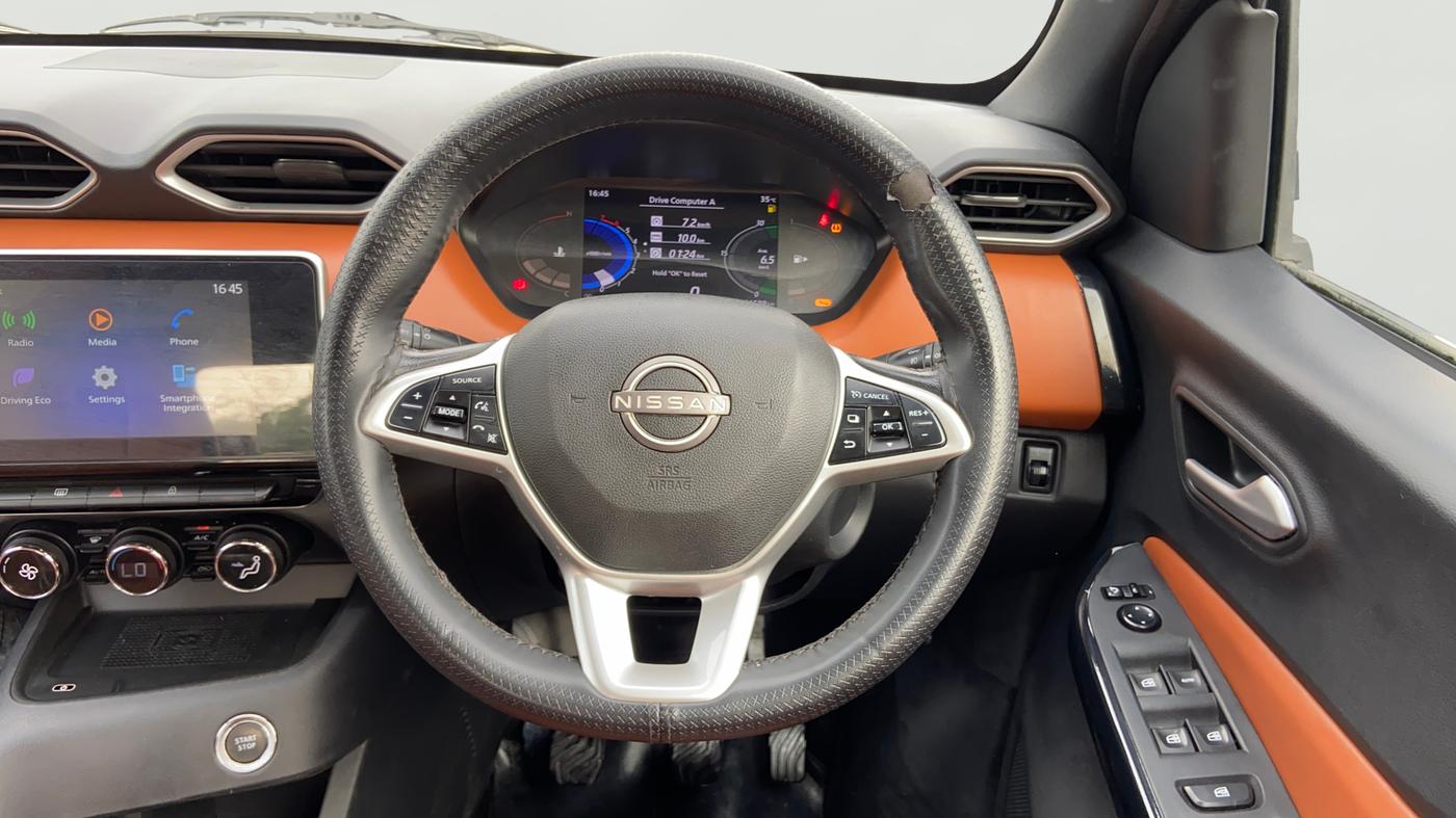 2020 Nissan MAGNITE XV PREMIUM TURBO, Petrol, Manual, 56,803 km, Steering Wheel Close Up