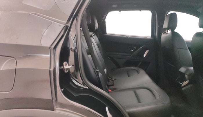 2023 Tata Harrier FEARLESS PLUS DARK EDITION, Diesel, Manual, 73,562 km, Right Side Rear Door Cabin