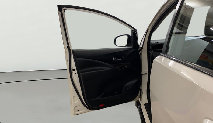 2018 Toyota Innova Crysta 2.7 GX 8 STR, Petrol, Manual, 47,748 km, LHS Front Door