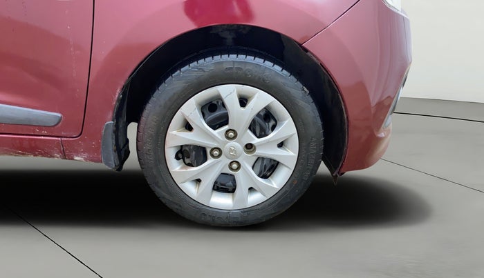 2014 Hyundai Grand i10 SPORTZ 1.2 KAPPA VTVT, Petrol, Manual, 65,360 km, Right Front Wheel