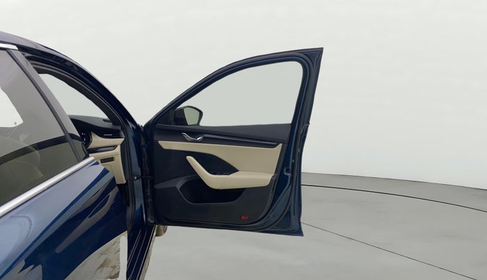 2021 Skoda Octavia STYLE 2.0, Petrol, Automatic, 94,384 km, RHS Front Door