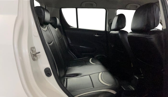 2016 Maruti Swift VXI O, Petrol, Manual, 62,752 km, Right Side Rear Door Cabin