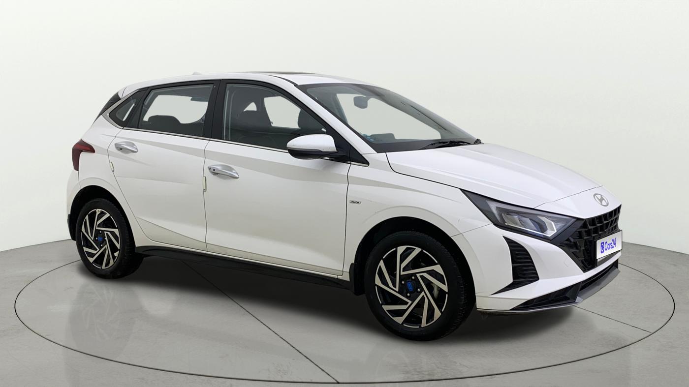 2025 Hyundai NEW I20 ASTA (O) 1.2 IVT, Petrol, Automatic, 16,681 km, Right Front Diagonal