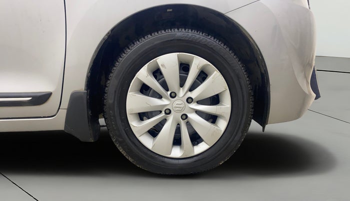 2016 Maruti Baleno DELTA CVT PETROL 1.2, Petrol, Automatic, 49,656 km, Right Front Wheel