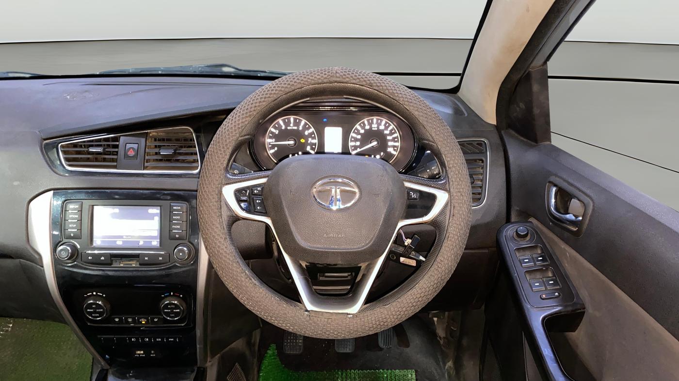 2015 Tata Bolt XT REVOTRON, CNG, Manual, 48,311 km, Steering Wheel Close Up