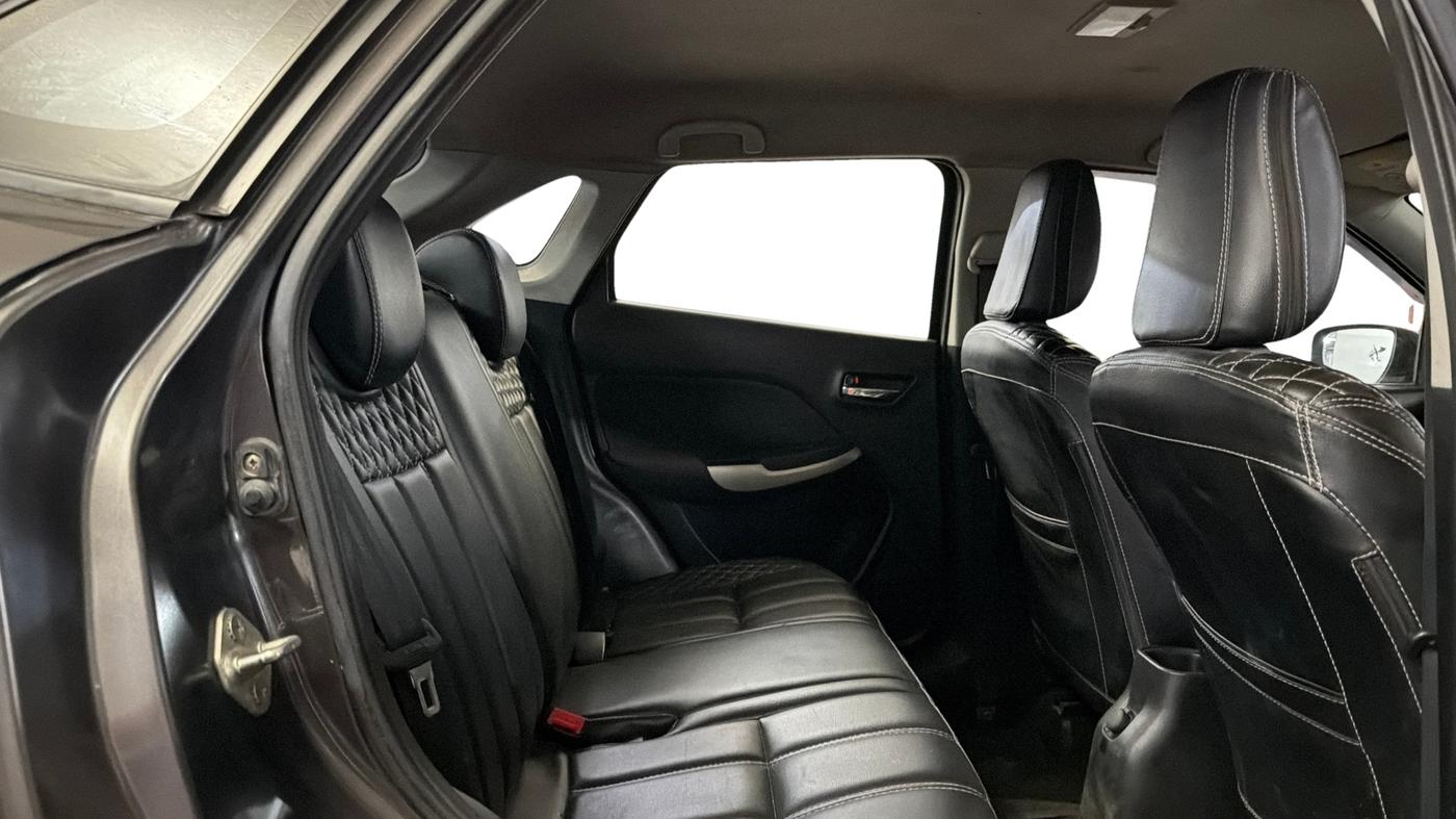 2017 Maruti Baleno DELTA PETROL 1.2, Petrol, Manual, 84,221 km, Right Side Rear Door Cabin