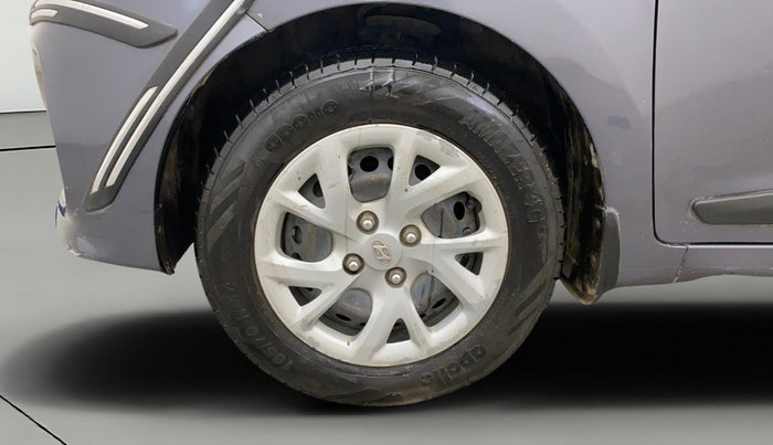 2017 Hyundai Grand i10 SPORTZ 1.2 KAPPA VTVT, Petrol, Manual, 1,03,882 km, Left Front Wheel