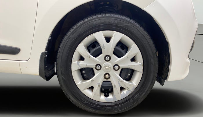 2015 Hyundai Grand i10 SPORTZ 1.2 KAPPA VTVT, Petrol, Manual, 71,440 km, Right Front Wheel