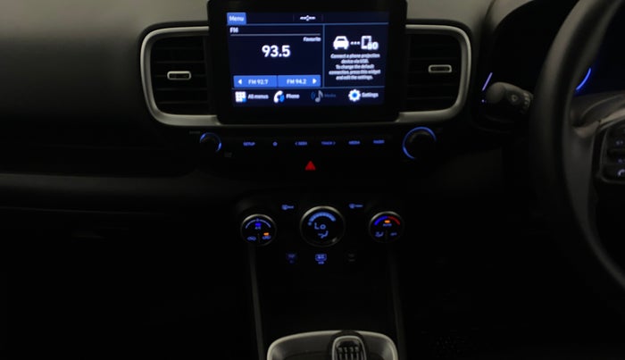 2020 Hyundai VENUE SX 1.0 TURBO, Petrol, Manual, 39,182 km, Air Conditioner