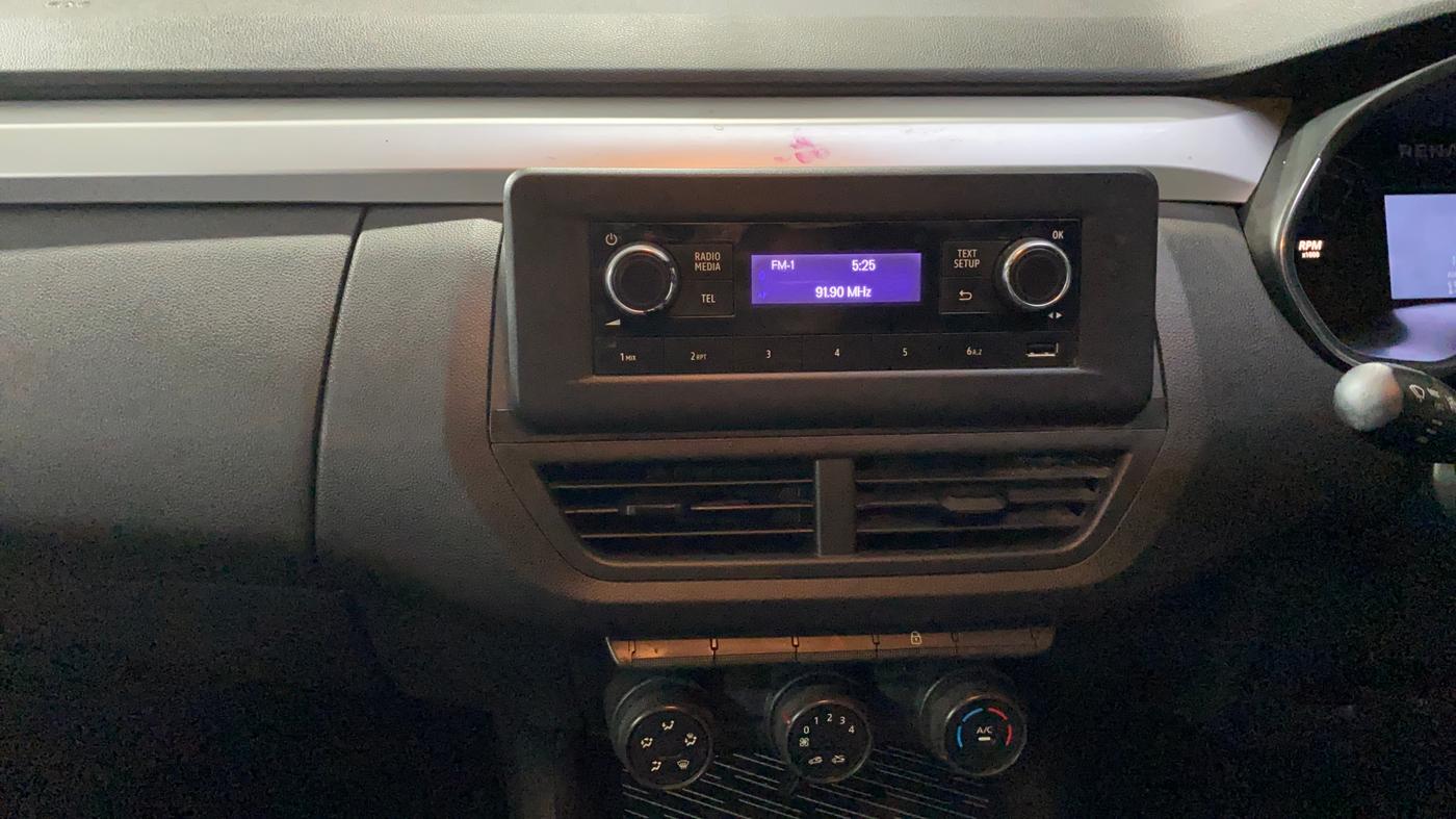 2021 Renault Kiger RXL MT, Petrol, Manual, 10,990 km, Air Conditioner