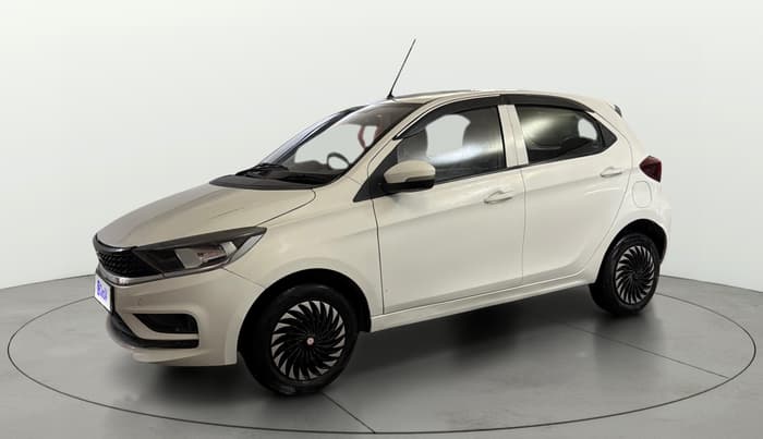 2022 Tata Tiago XT CNG, CNG, Manual, 56,191 km, Left Front Diagonal