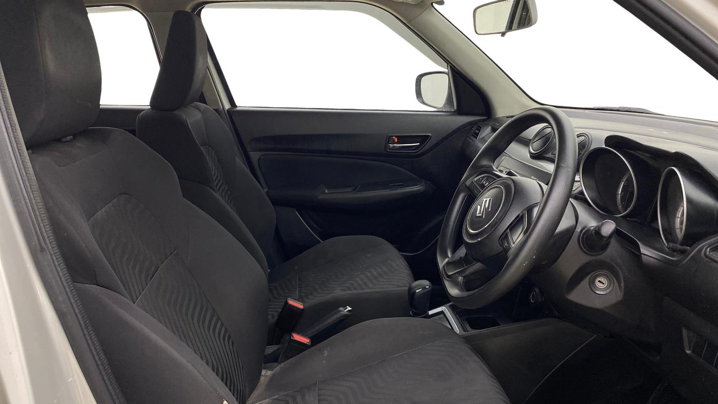 2019 Maruti Swift VXI AMT, Petrol, Automatic, 91,974 km, Right Side Front Door Cabin