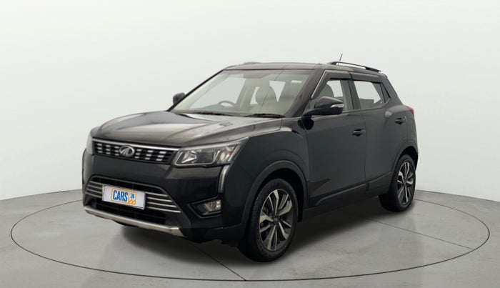 2019 Mahindra XUV300 W8 (O) 1.2 PETROL, Petrol, Manual, 36,315 km, Left Front Diagonal