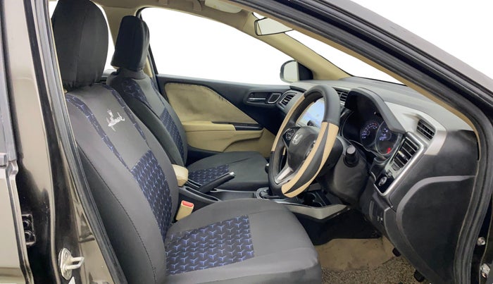 2018 Honda City 1.5L I-VTEC V MT, Petrol, Manual, 1,43,826 km, Right Side Front Door Cabin