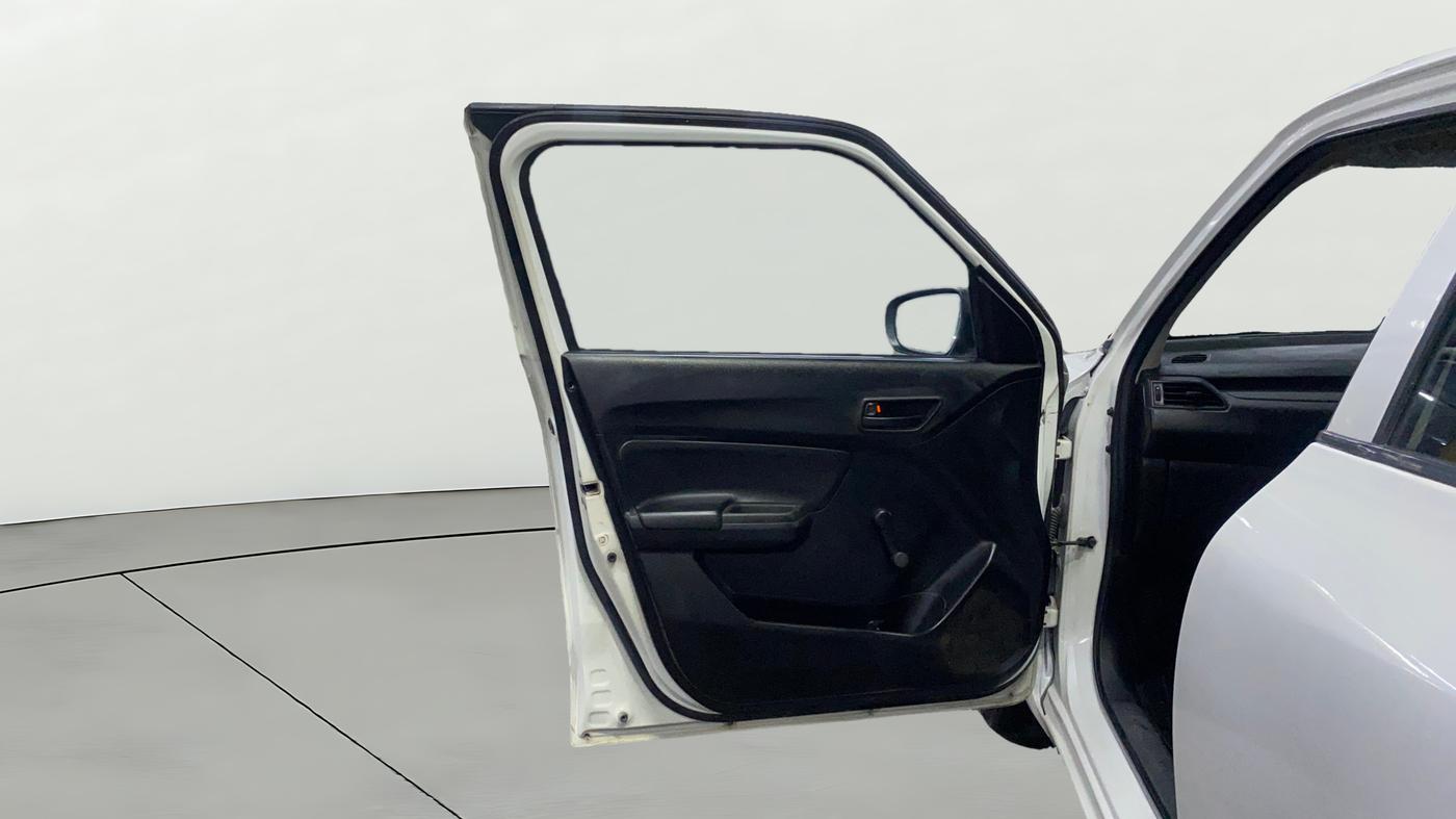 2020 Maruti Swift LXI, Petrol, Manual, 61,971 km, LHS Front Door