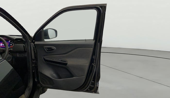 2024 Nissan MAGNITE Kuro Edition 1.0  MT , Petrol, Manual, 36,610 km, RHS Front Door