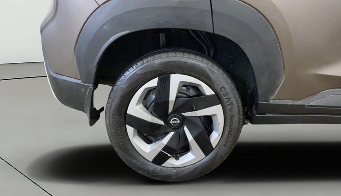 2021 Nissan MAGNITE XL TURBO CVT, Petrol, Automatic, 20,639 km, Right Rear Wheel