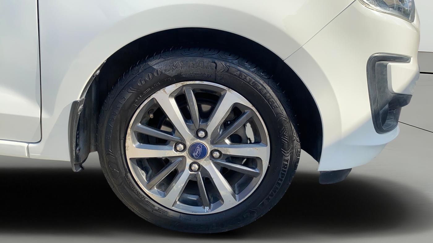 2020 Ford New Figo TITANIUM 1.2 PETROL MT, Petrol, Manual, 46,415 km, Right Front Wheel