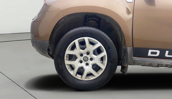 2017 Renault Duster RXL PETROL, Petrol, Manual, 47,171 km, Left Front Wheel