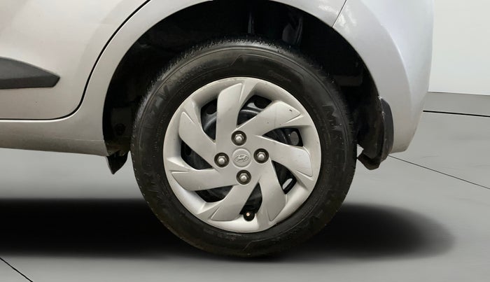 2019 Hyundai NEW SANTRO SPORTZ CNG, CNG, Manual, 86,196 km, Left Rear Wheel