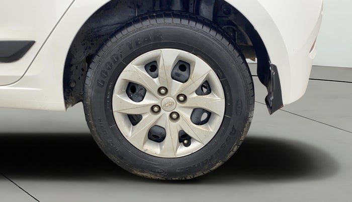 2017 Hyundai Elite i20 SPORTZ 1.4 CRDI, Diesel, Manual, 1,12,064 km, Left Rear Wheel