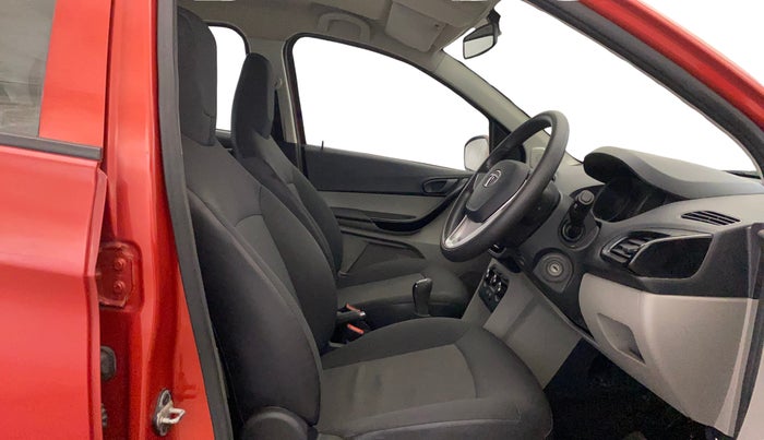 2017 Tata Tiago XT PETROL, Petrol, Manual, 32,566 km, Right Side Front Door Cabin