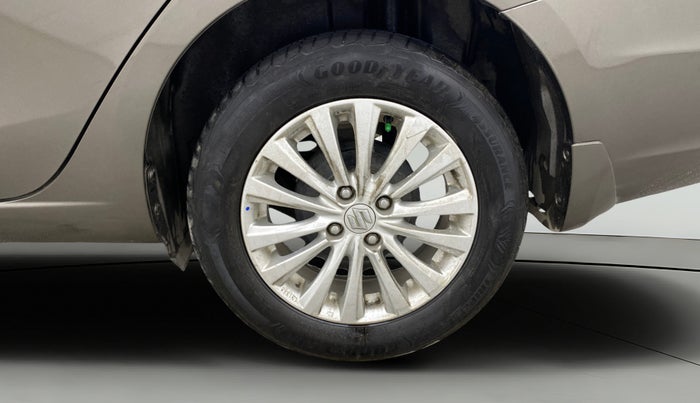2018 Maruti Ciaz ZETA AT 1.5  SHVS PETROL, Petrol, Automatic, 71,295 km, Left Rear Wheel