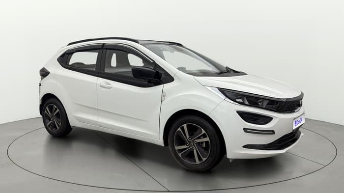 2024 Tata ALTROZ XM PLUS SUNROOF, Petrol, Manual, 33,244 km, Right Front Diagonal