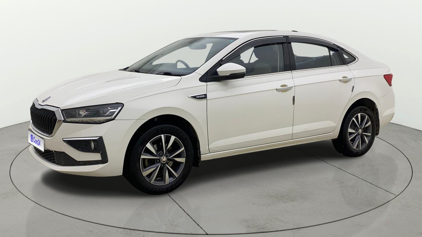 2024 Skoda SLAVIA STYLE 1.0L TSI AT, Petrol, Automatic, 26,163 km, Left Front Diagonal