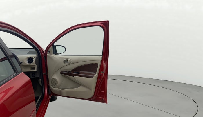 2013 Toyota Etios G, Petrol, Manual, 77,351 km, RHS Front Door