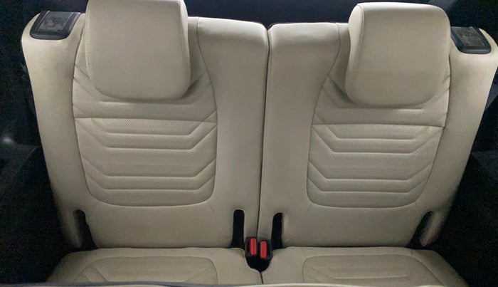 2023 KIA CARENS LUXURY PLUS 1.5 IMT PETROL, Petrol, Manual, 32,480 km, Third Seat Row ( optional )