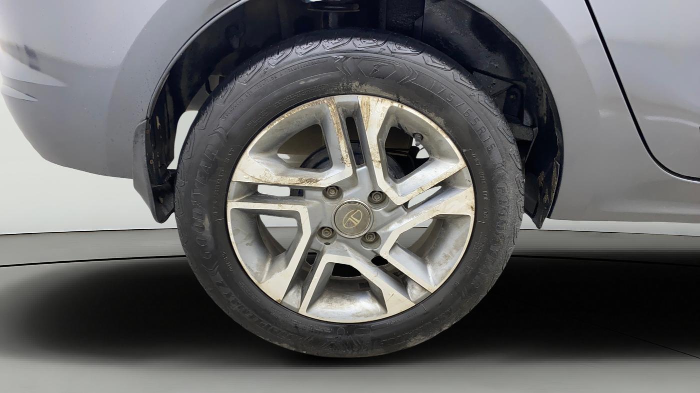 2022 Tata TIGOR XZ PLUS PETROL, Petrol, Manual, 67,809 km, Right Rear Wheel