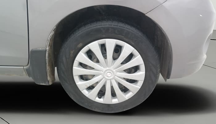 2017 Maruti Celerio ZXI, Petrol, Manual, 37,292 km, Right Front Wheel