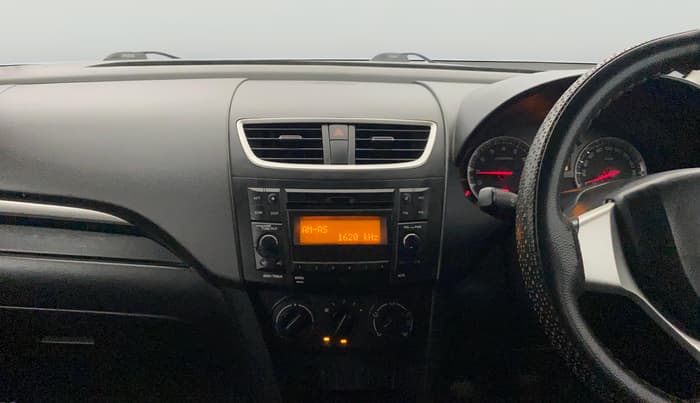 2017 Maruti Swift VXI O, Petrol, Manual, 65,920 km, Air Conditioner