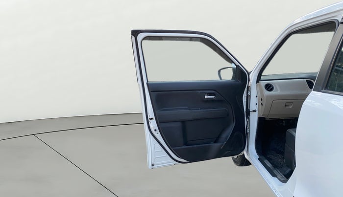 2020 Maruti New Wagon-R VXI 1.2 AMT, Petrol, Automatic, 28,499 km, LHS Front Door