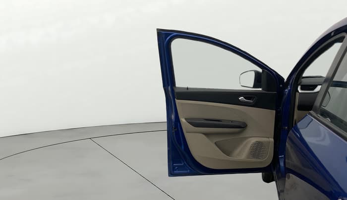2023 Renault TRIBER RXZ AMT, Petrol, Automatic, 26,418 km, LHS Front Door