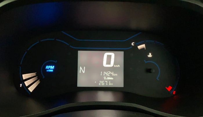 2022 Renault Kwid RXT 1.0 AMT, Petrol, Automatic, 11,416 km, Odometer Image