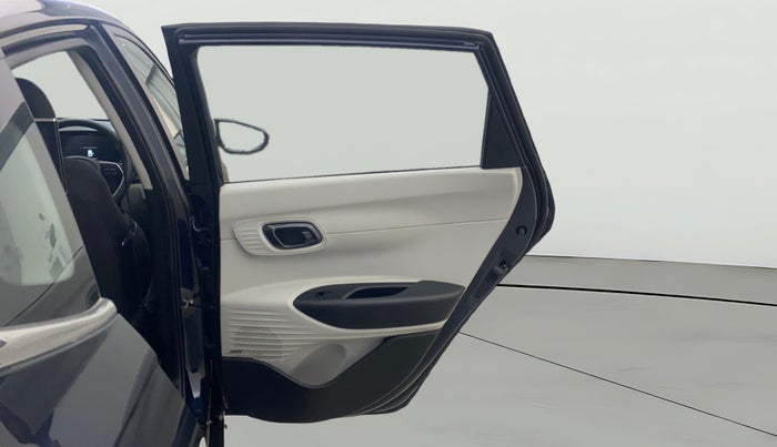 2025 Hyundai NEW I20 Sportz (O) 1.2 IVT, Petrol, Automatic, 2,954 km, RHS Rear Door