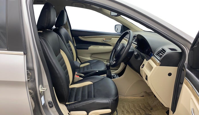 2018 Maruti Ciaz ZETA 1.5 SHVS MT PETROL, Petrol, Manual, 93,365 km, Right Side Front Door Cabin
