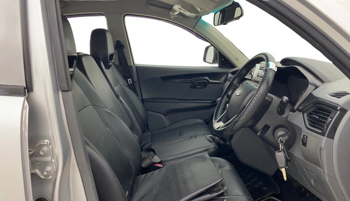 2018 Mahindra KUV 100 NXT K2 P 6 STR, Petrol, Manual, 39,378 km, Right Side Front Door Cabin
