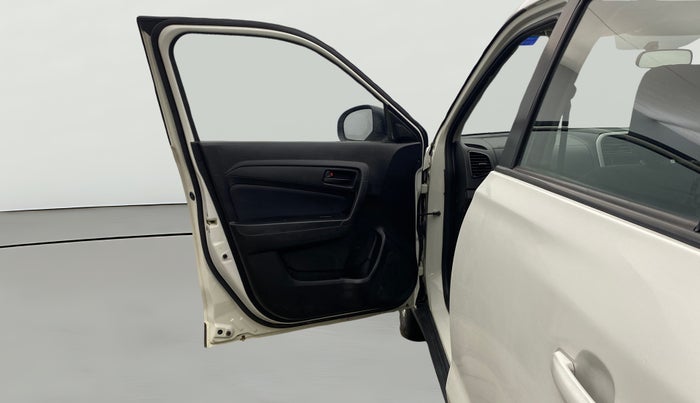 2022 Maruti Vitara Brezza VXI AT SHVS, Petrol, Automatic, 28,419 km, LHS Front Door