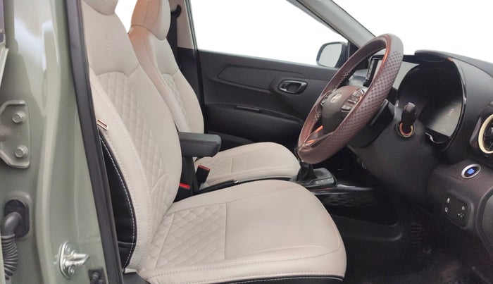 2023 Hyundai EXTER SX(O) CONNECT 1.2 AMT DUAL TONE, Petrol, Automatic, 20,275 km, Right Side Front Door Cabin