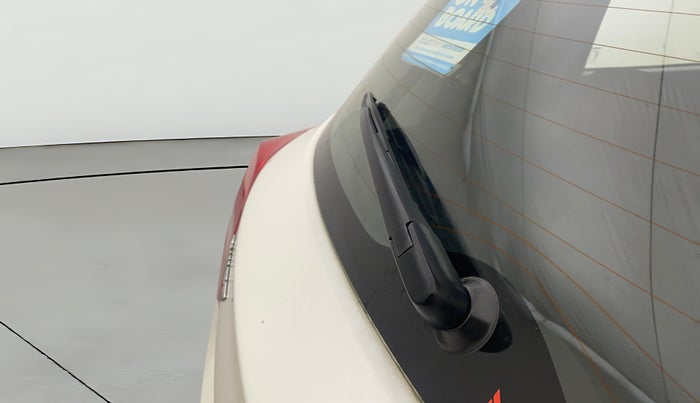 2019 Maruti Swift ZXI AMT, Petrol, Automatic, 1,20,939 km, Rear Wiper