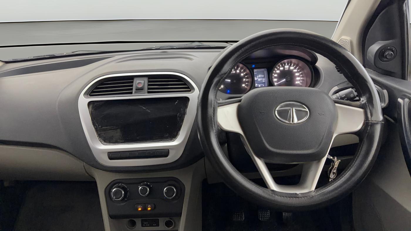2016 Tata Tiago XT PETROL, Petrol, Manual, 58,676 km, Steering Wheel Close Up