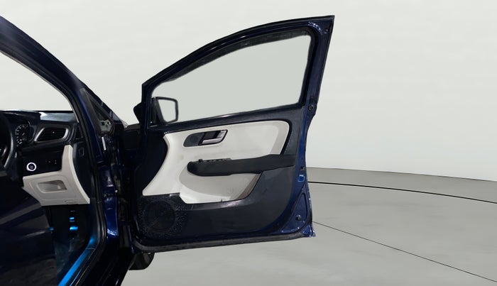 2023 Tata ALTROZ XZ PLUS PETROL, Petrol, Manual, 10,449 km, RHS Front Door