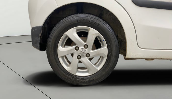 2017 Maruti Celerio ZXI (O), CNG, Manual, 1,38,286 km, Right Rear Wheel