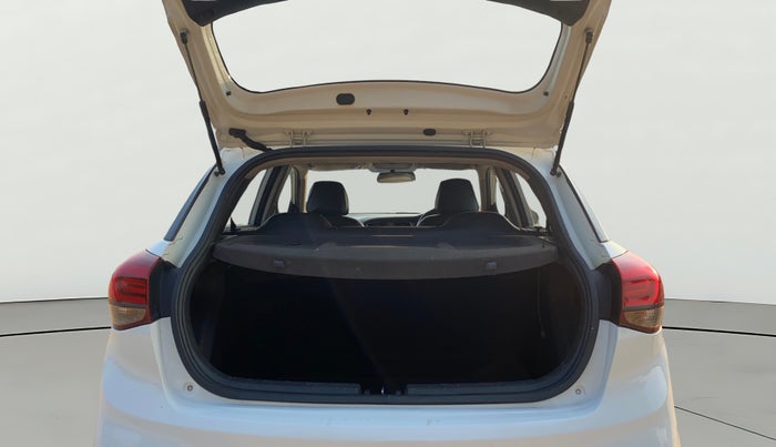 2018 Hyundai Elite i20 SPORTZ 1.4 CRDI, Diesel, Manual, 41,551 km, Boot Open Zoomed View