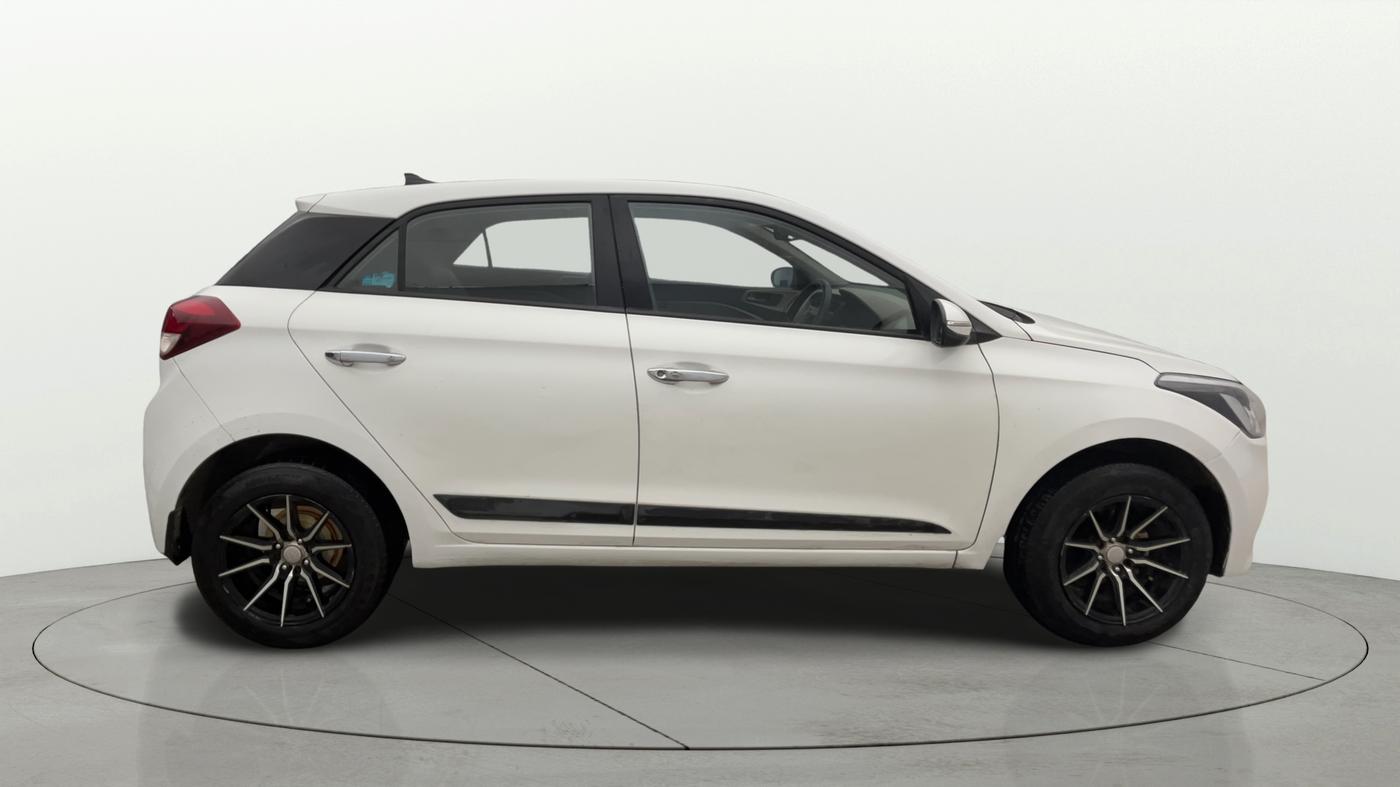 2016 Hyundai Elite i20 SPORTZ 1.2, Petrol, Manual, 69,602 km, Right Side View