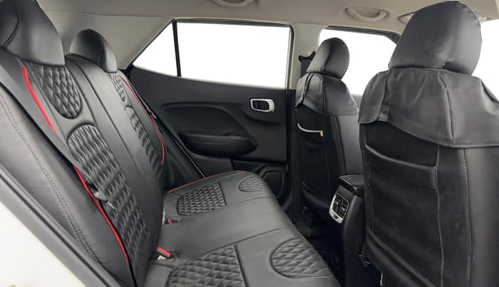 2020 Hyundai VENUE S 1.2, Petrol, Manual, 35,081 km, Right Side Rear Door Cabin